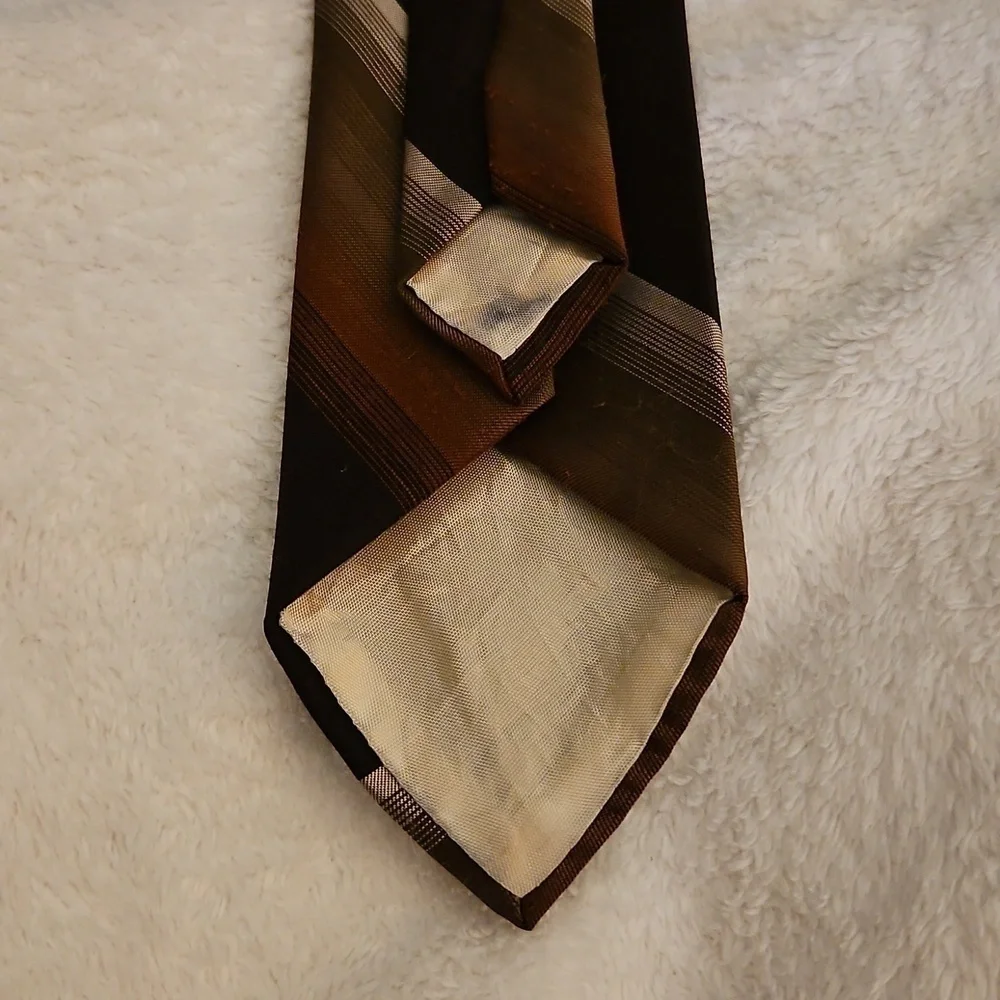 3/$30 DON LOPER 1980s Brown and Orange Striped Ombre Skinny Clip-on Tie